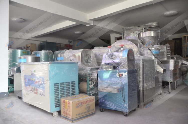 贛云食品機(jī)械廠倉(cāng)庫(kù)一角