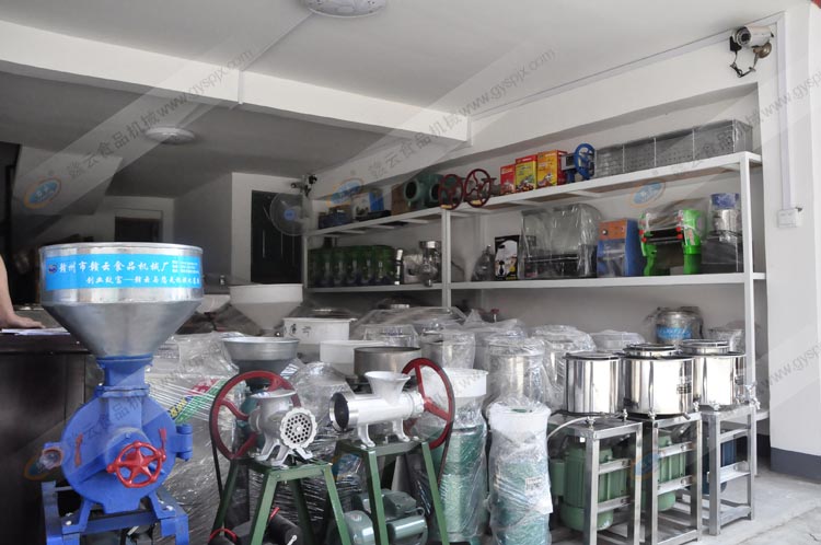 贛云食品機(jī)械廠倉(cāng)庫(kù)一角