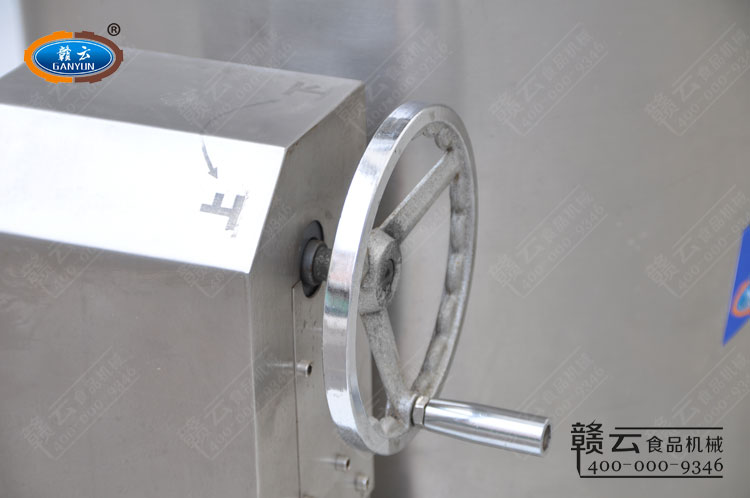 �{�ٴ�{�C���σAб��݆